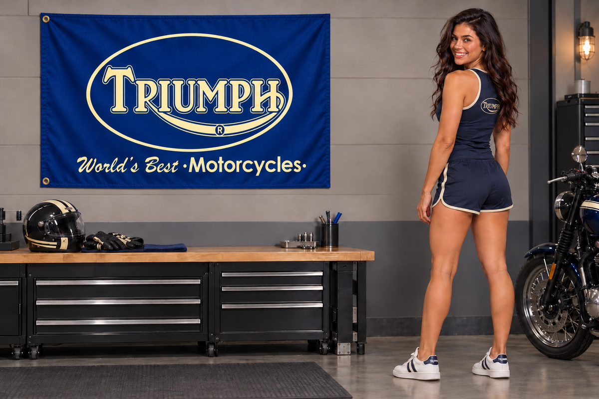 FOTO-TRIUMPH-WORLD-S-BEST-MOT — Model — 9457ea524879